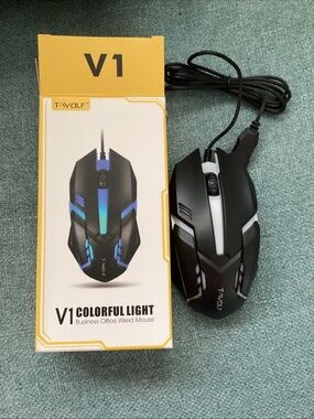 V1 Black Wired Gaming Mouse with Colorful Light